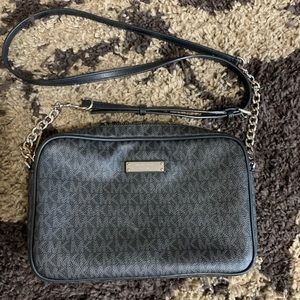 🎉HP🎉Michael Kors Jet Set Purse🎉